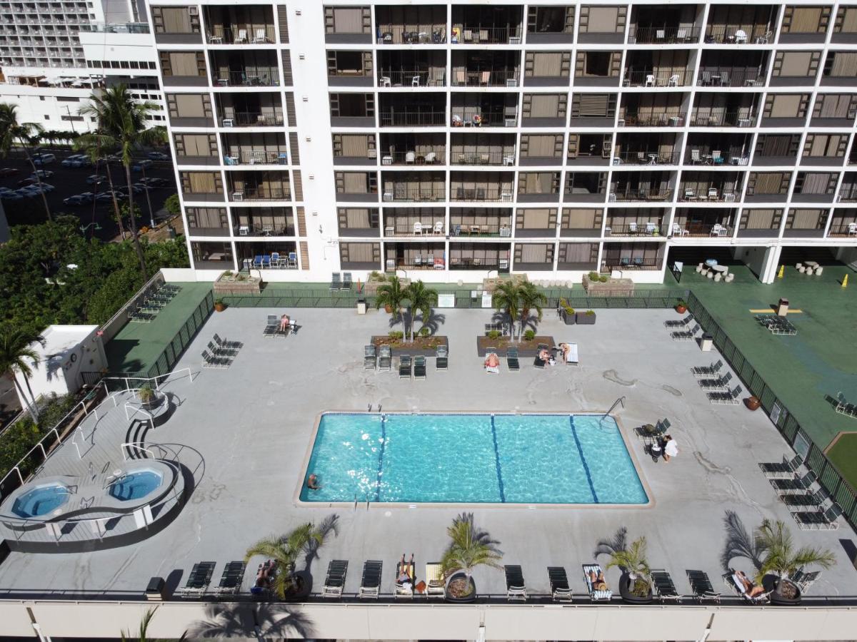 Waikiki Escapade Mountain Views Condo, Steps To Beach With Parking Perk Honolulu Kültér fotó