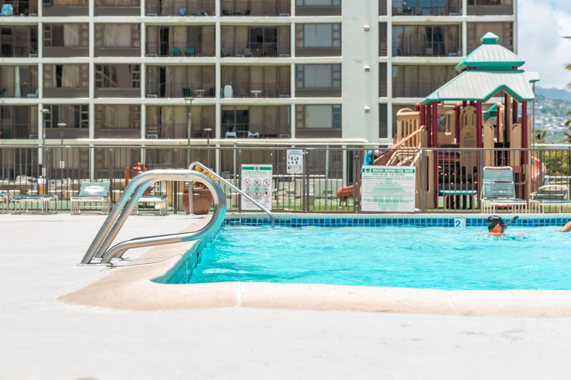 Waikiki Escapade Mountain Views Condo, Steps To Beach With Parking Perk Honolulu Kültér fotó